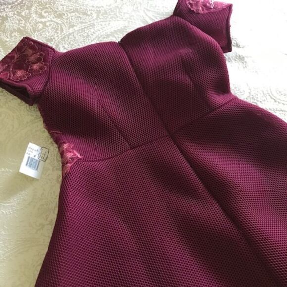 Rickie Freeman for Teri Jon Mesh Off the Shoulder - Picture 7 of 10